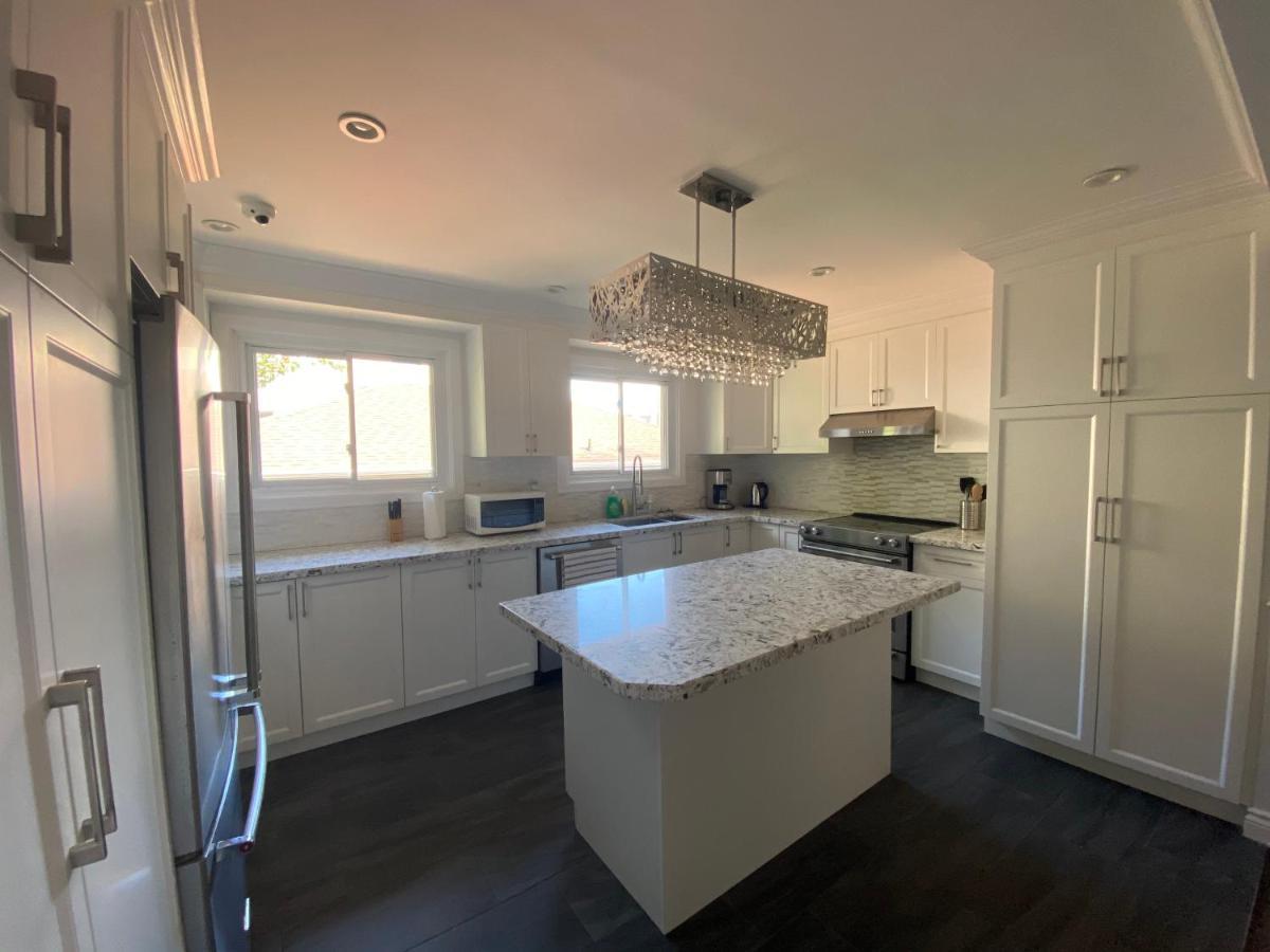 Yonge And Finch Subway !P Cozy & Quiet Private Bdr With Private Bathroom Toronto Exteriör bild