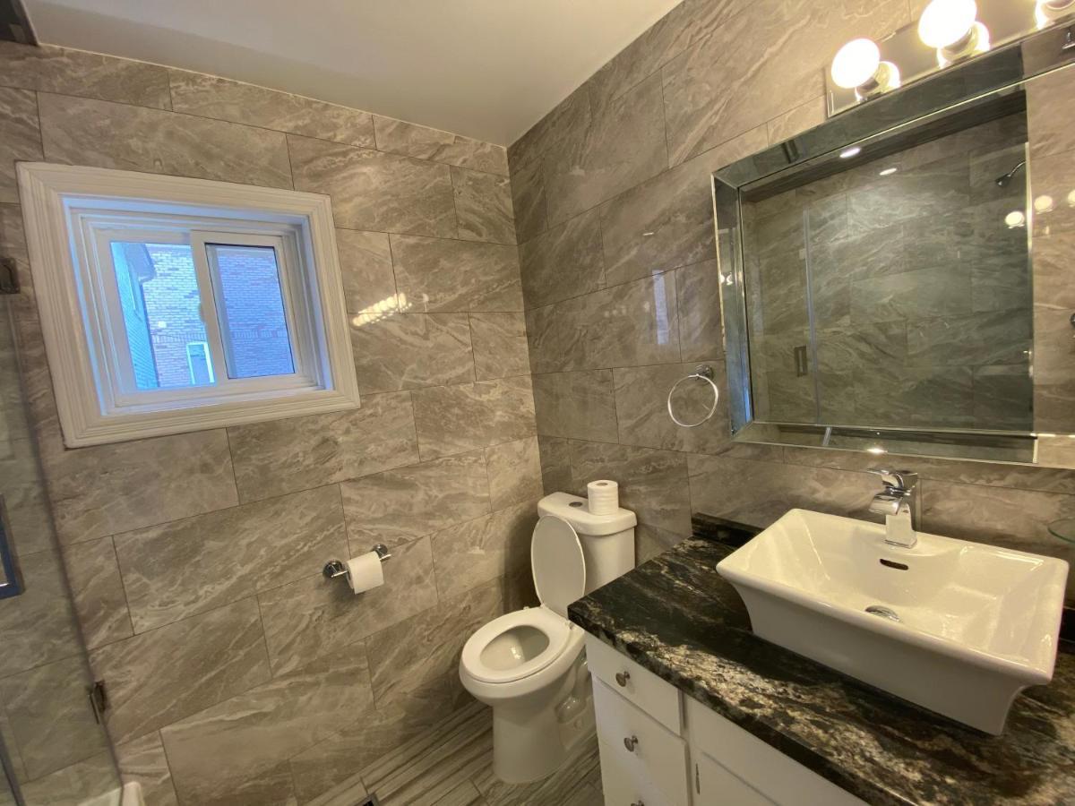 Yonge And Finch Subway !P Cozy & Quiet Private Bdr With Private Bathroom Toronto Exteriör bild