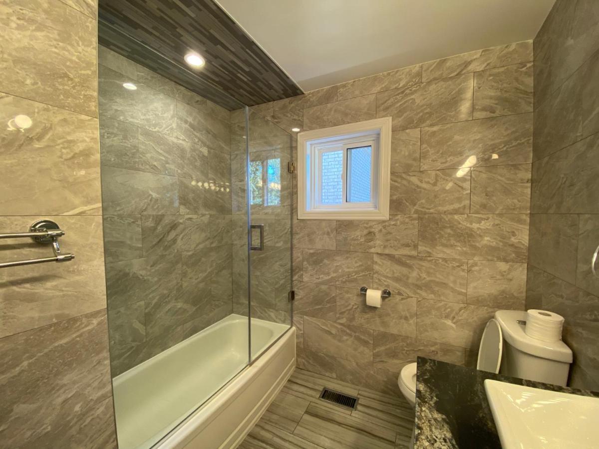 Yonge And Finch Subway !P Cozy & Quiet Private Bdr With Private Bathroom Toronto Exteriör bild
